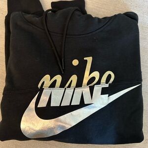 Nike cropped hoodie